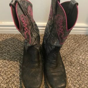 Black bottoms. Silver and pink top.